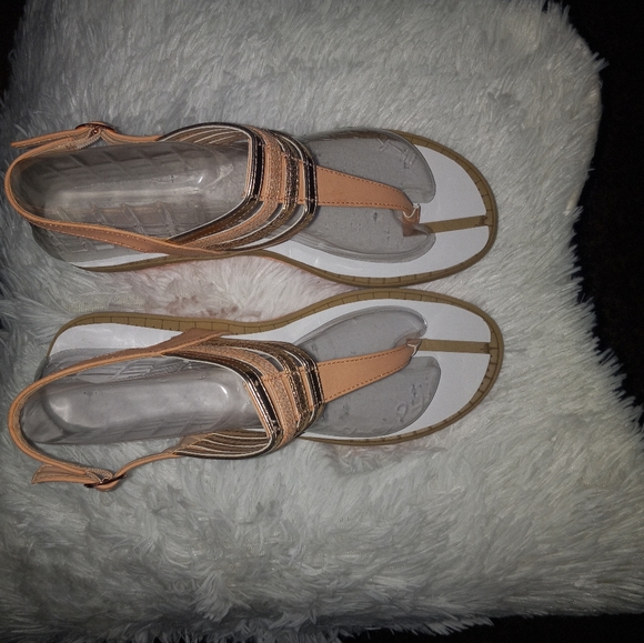 Women's sandles - Picture 2 of 6
